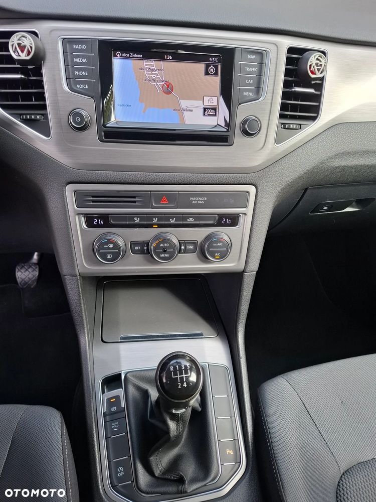 Volkswagen Golf 1.6 TDI 4Motion BlueMotion Technology Lounge - 17
