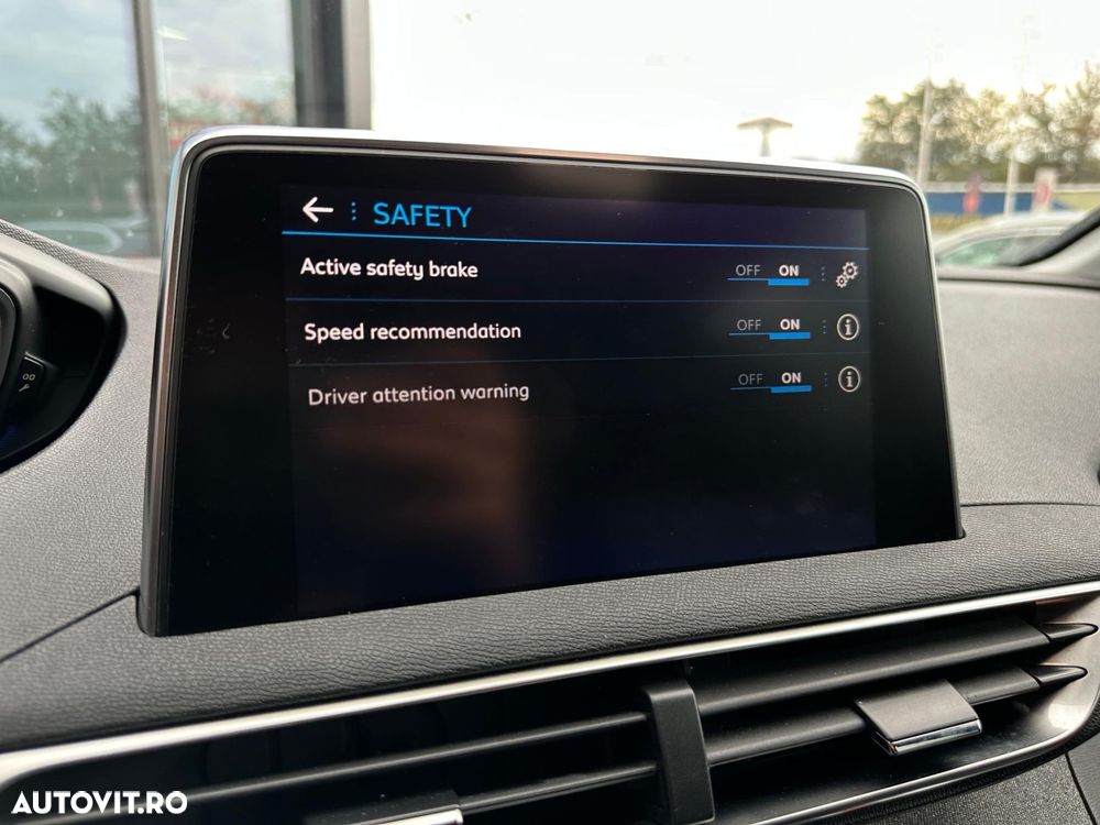 Peugeot 3008 - 16