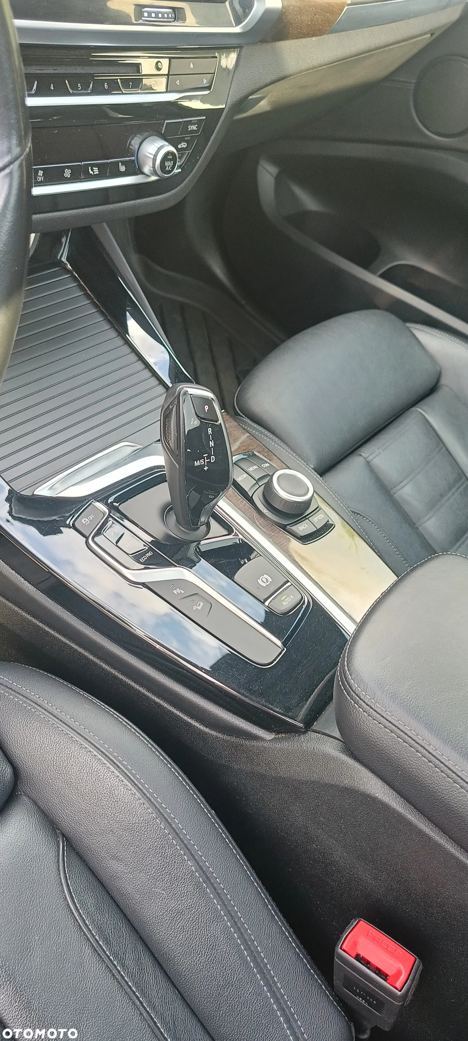 BMW X3 xDrive28i xLine - 9
