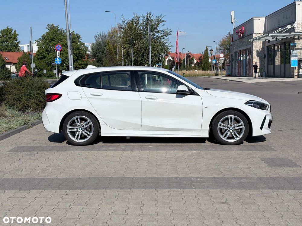 BMW 118I 2021 photo 4