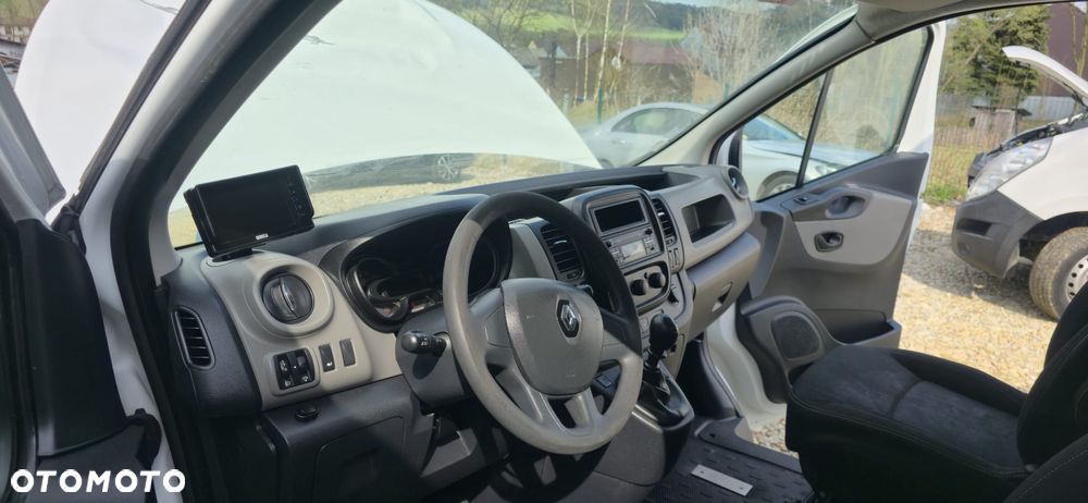Renault Trafic - 22