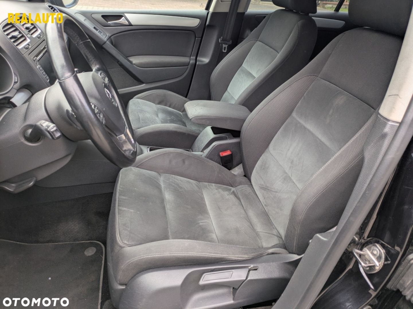 Volkswagen Golf - 19