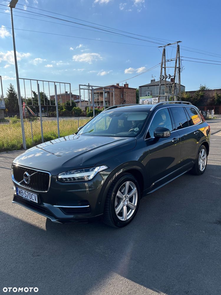 Volvo XC 90 - 1