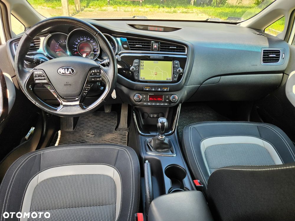 Kia Ceed 1.6 GDI L Business Line - 22