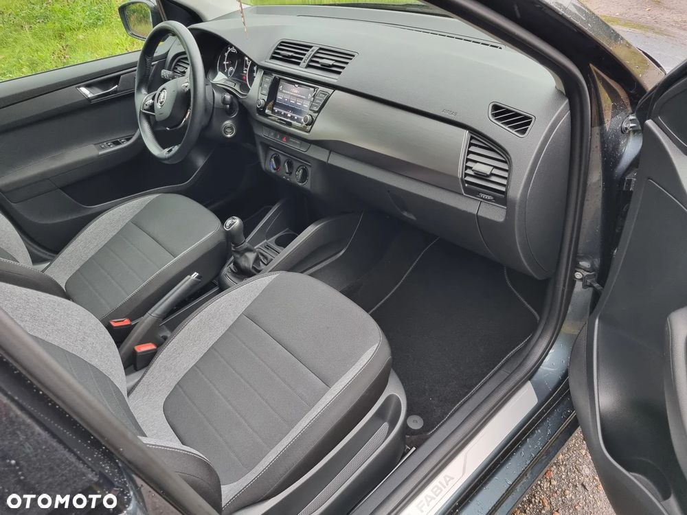 Skoda Fabia 1.0 TSI Drive 125 - 12