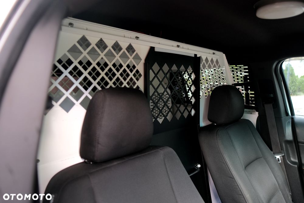 Ford Explorer 4.6 - 25