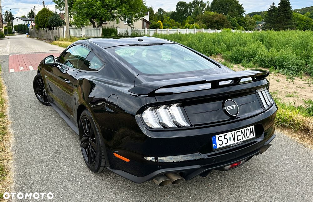 Ford Mustang - 22