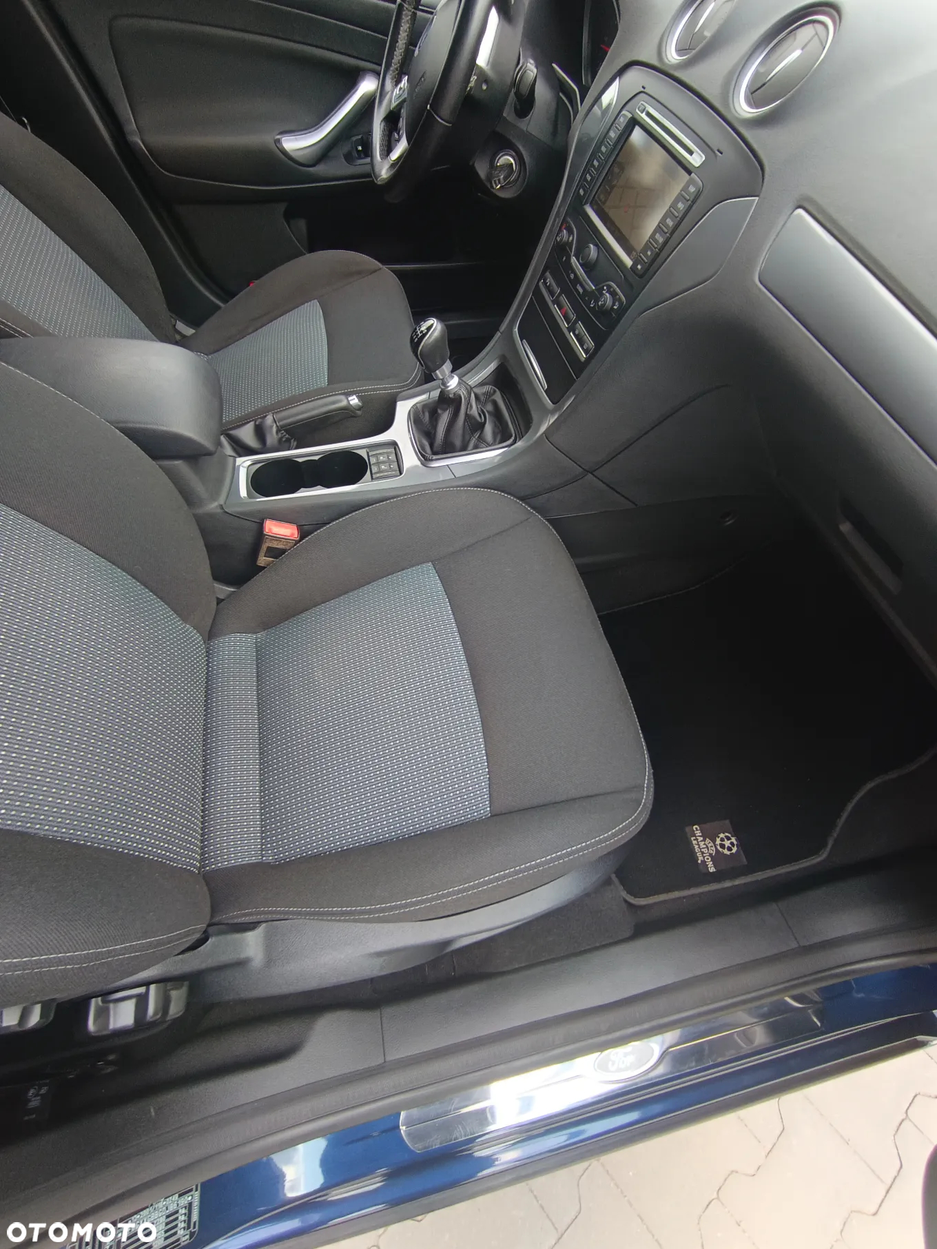 Ford Mondeo - 10