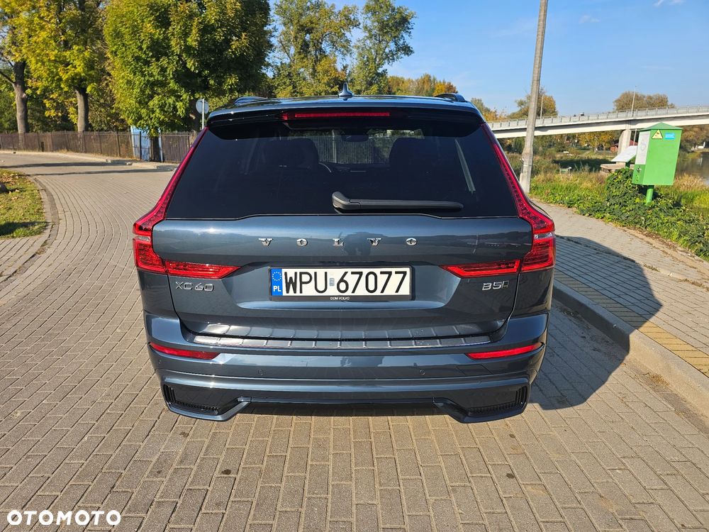 Volvo XC 60 B5 B AWD Plus Dark - 6