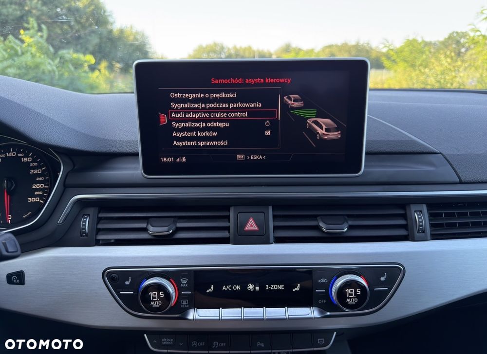 Audi A4 Avant 40 TDI quattro S tronic S line - 39
