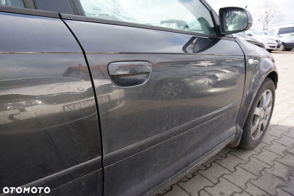 DRZWI PRZEDNIE PRAWE A3 8P 5D HB LZ7L  SZARY AUDI 2003-2008 - 4