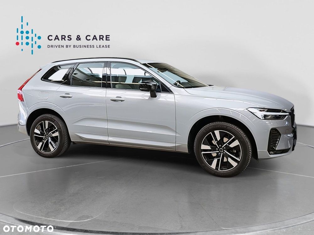Volvo XC 60 B5 B AWD Plus Dark - 25
