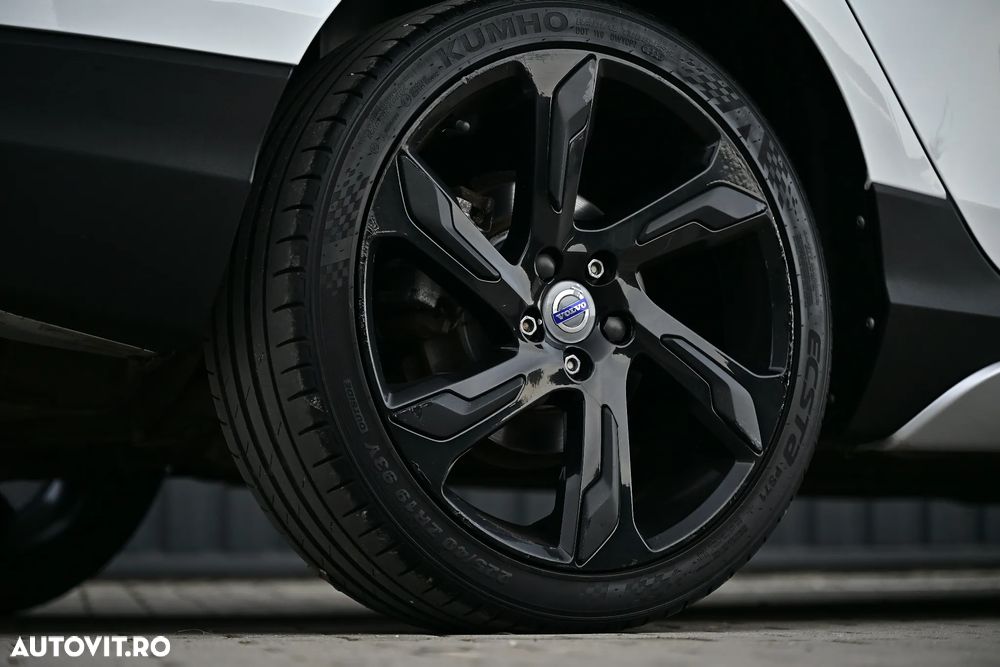 Volvo V40 D3 Geartronic Momentum - 39