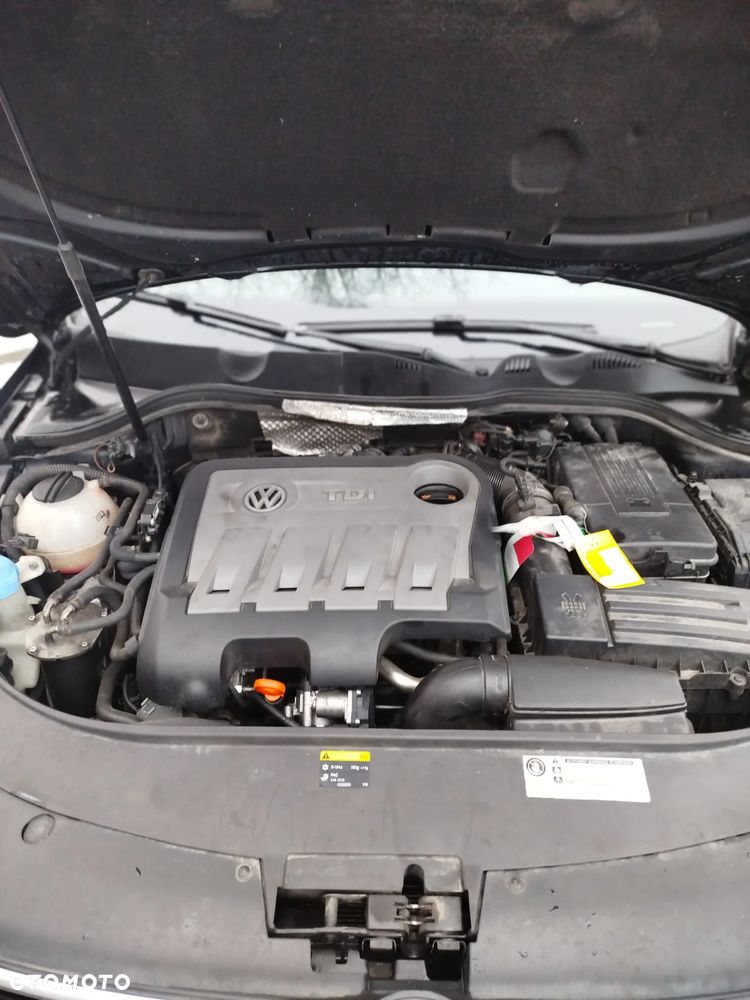 Volkswagen Passat 2.0 TDI 4Mot Highline DSG - 10