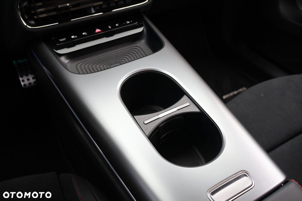 Mercedes-Benz CLA - 16