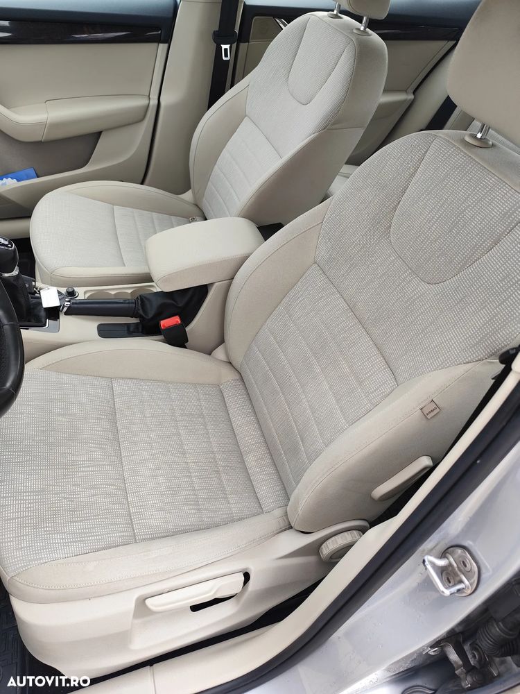 Skoda Octavia 2.0 TDI Green tec Elegance - 6
