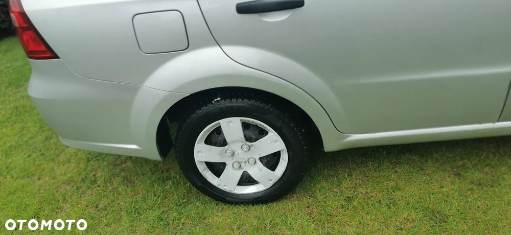 Chevrolet Aveo 1.2 16V Base+ / Classic+ - 4