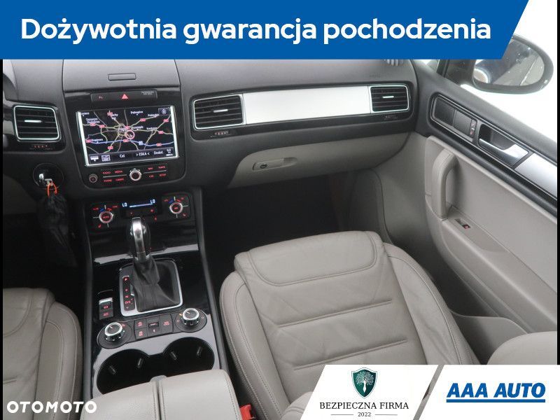 Volkswagen Touareg - 9