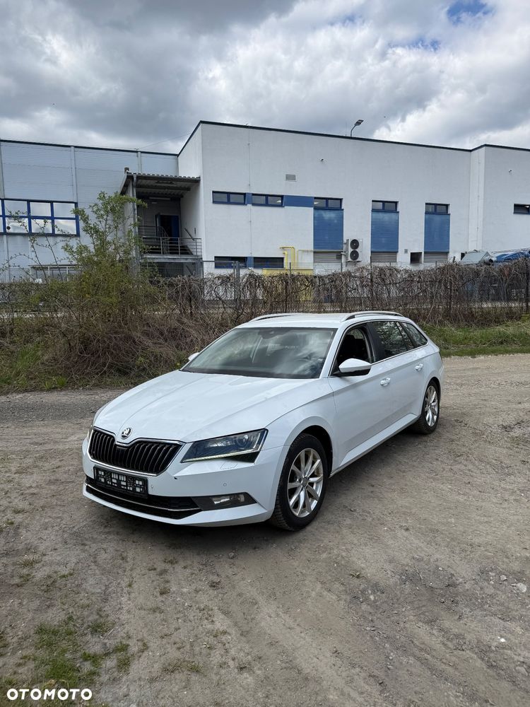 Skoda Superb 2.0 TDI 4x4 DSG Ambition - 1