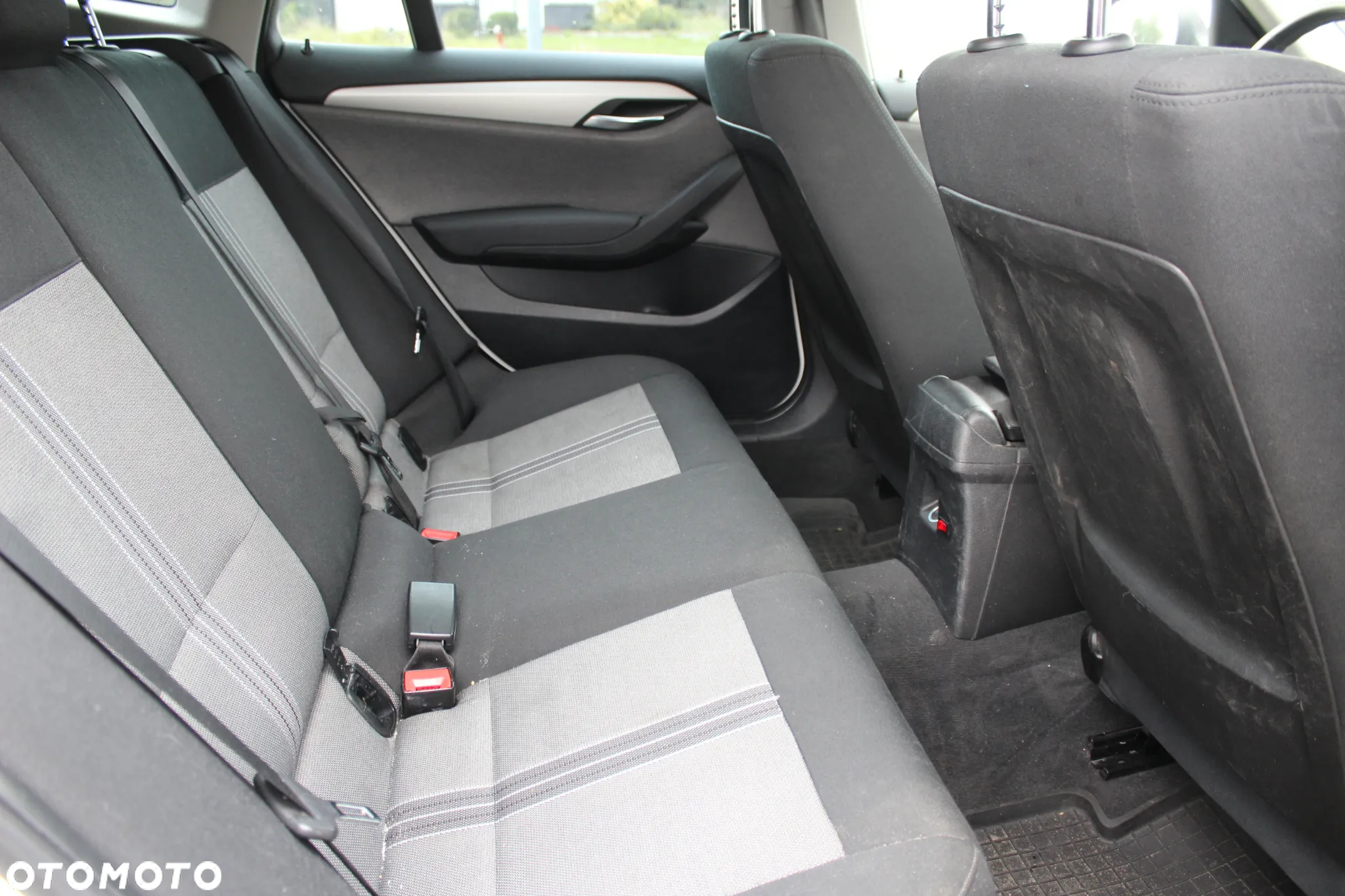 BMW X1 sDrive18d - 9