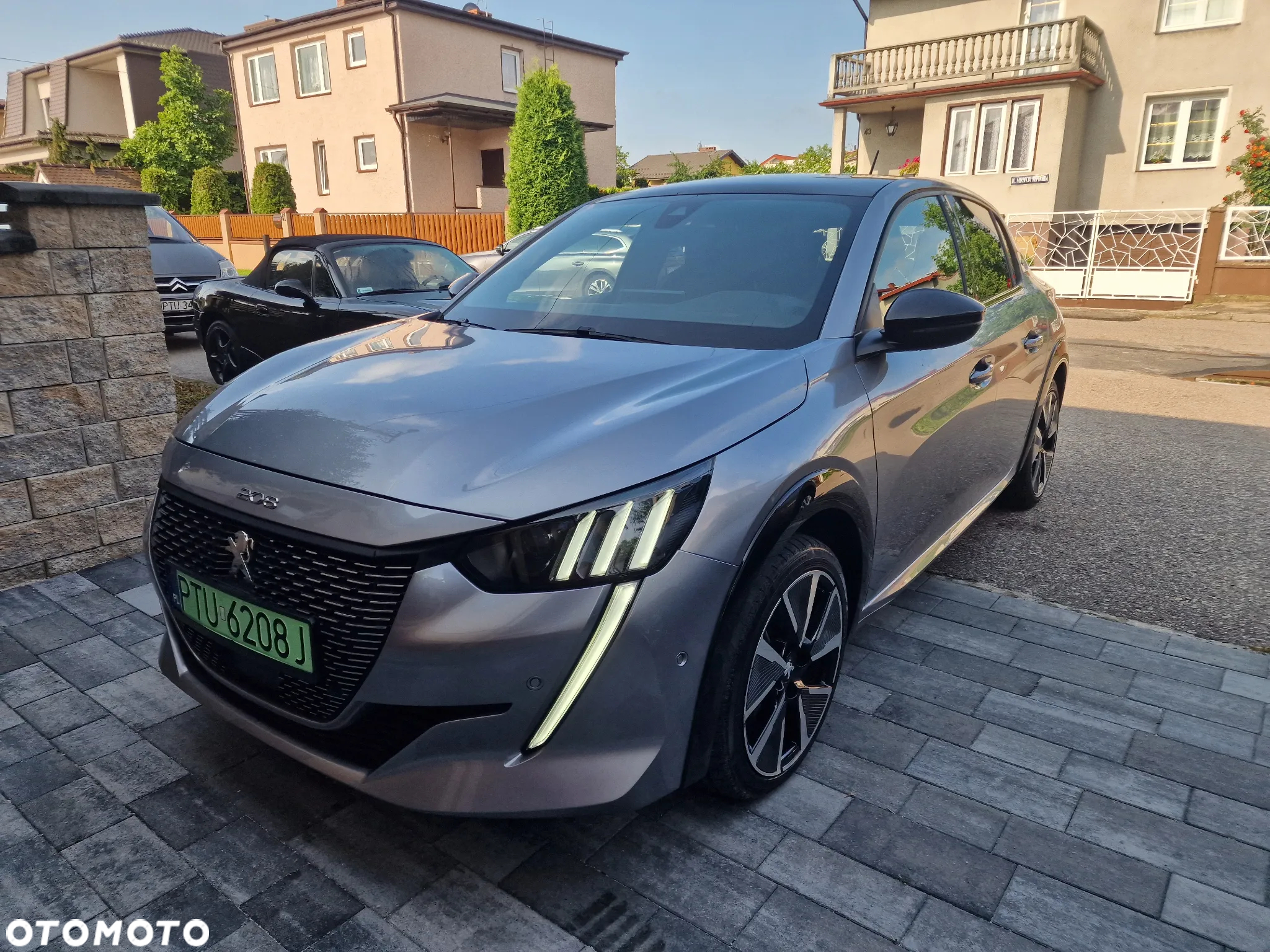 Peugeot 208 e-208 GT - 2