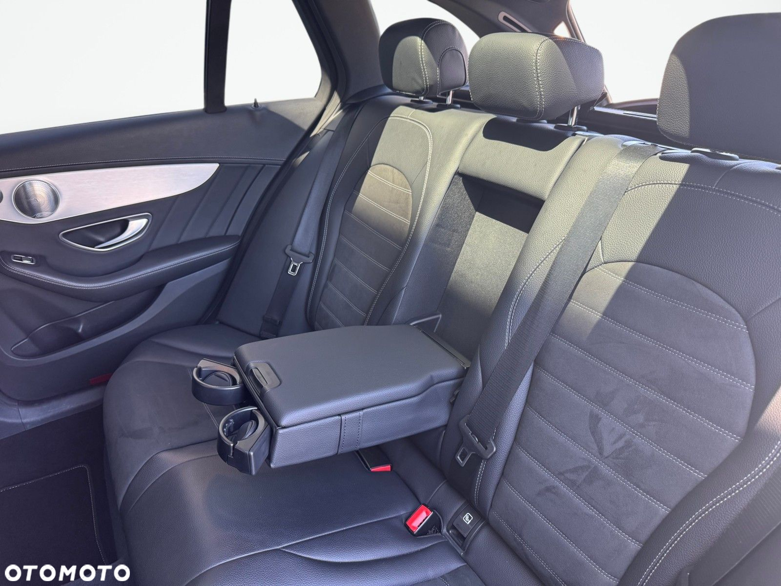 Mercedes-Benz Klasa C 220 d 4MATIC 9G-TRONIC - 28