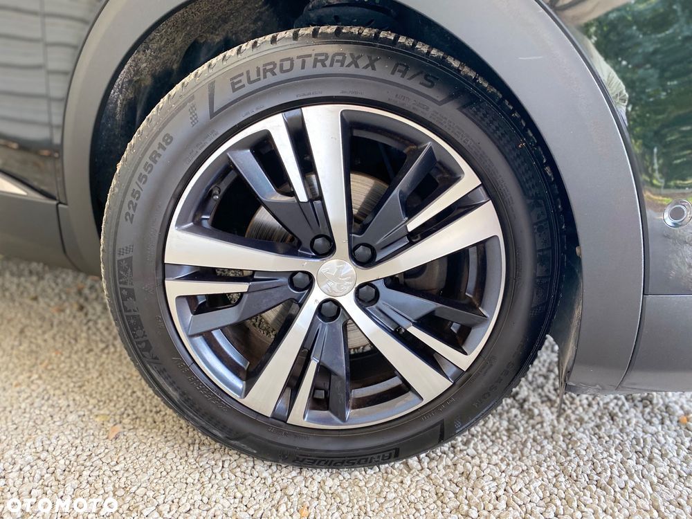 Peugeot 5008 2.0 BlueHDi Allure Pack S&S EAT8 - 26