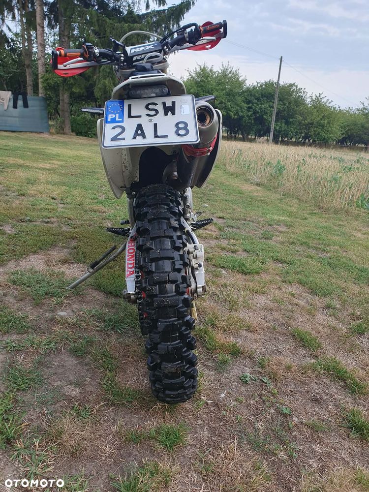 Honda CRF - 9