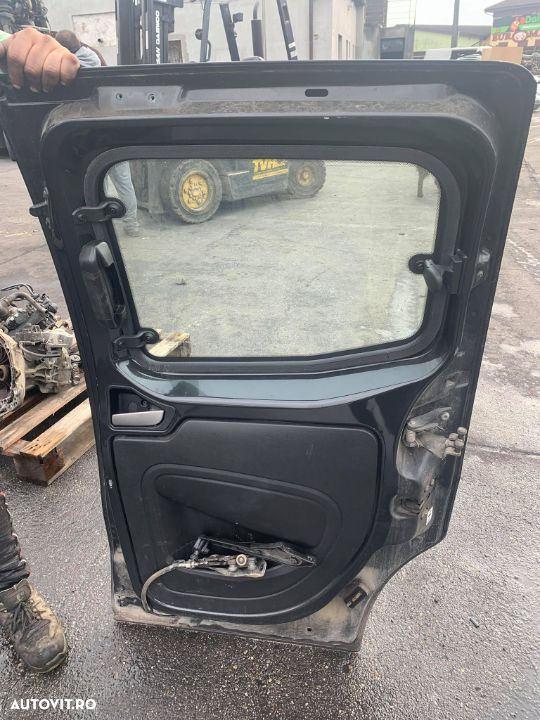 Vand usa spate stanga Peugeot Bipper , volan pe stanga - 2