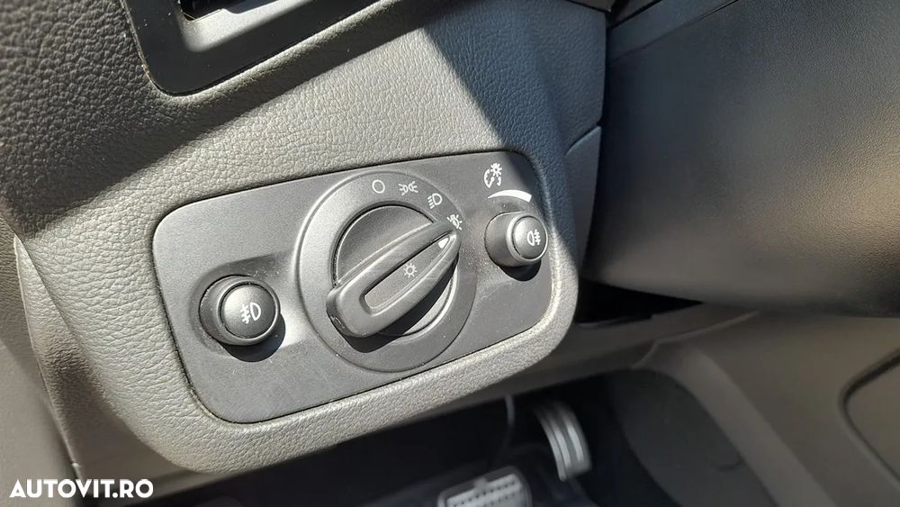 Ford Kuga 2.0 TDCi 4WD Powershift ST-Line - 17