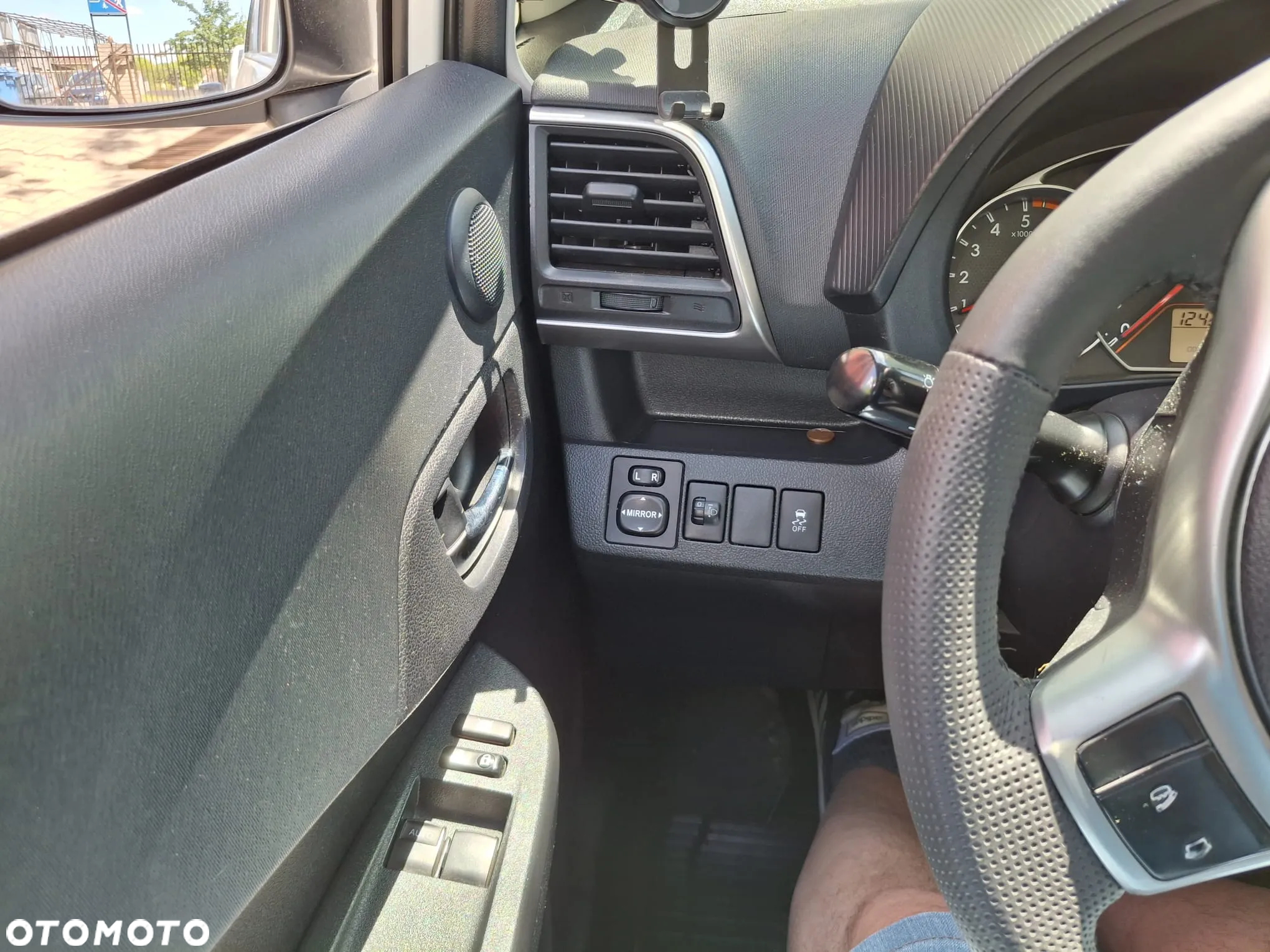 Toyota Verso S 1.4 D-4D Premium - 9