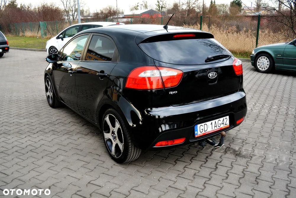Kia Rio 1.2 Attract - 3