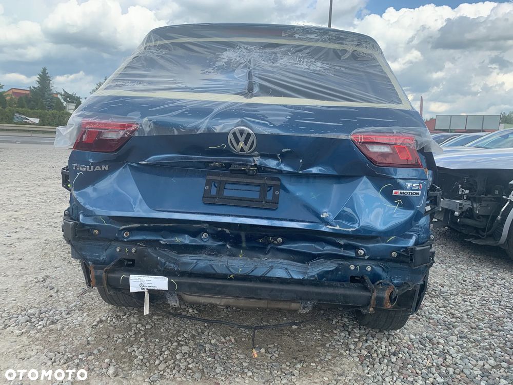 Volkswagen Tiguan Allspace 2.0 TSI 4Mot Highline DSG - 7