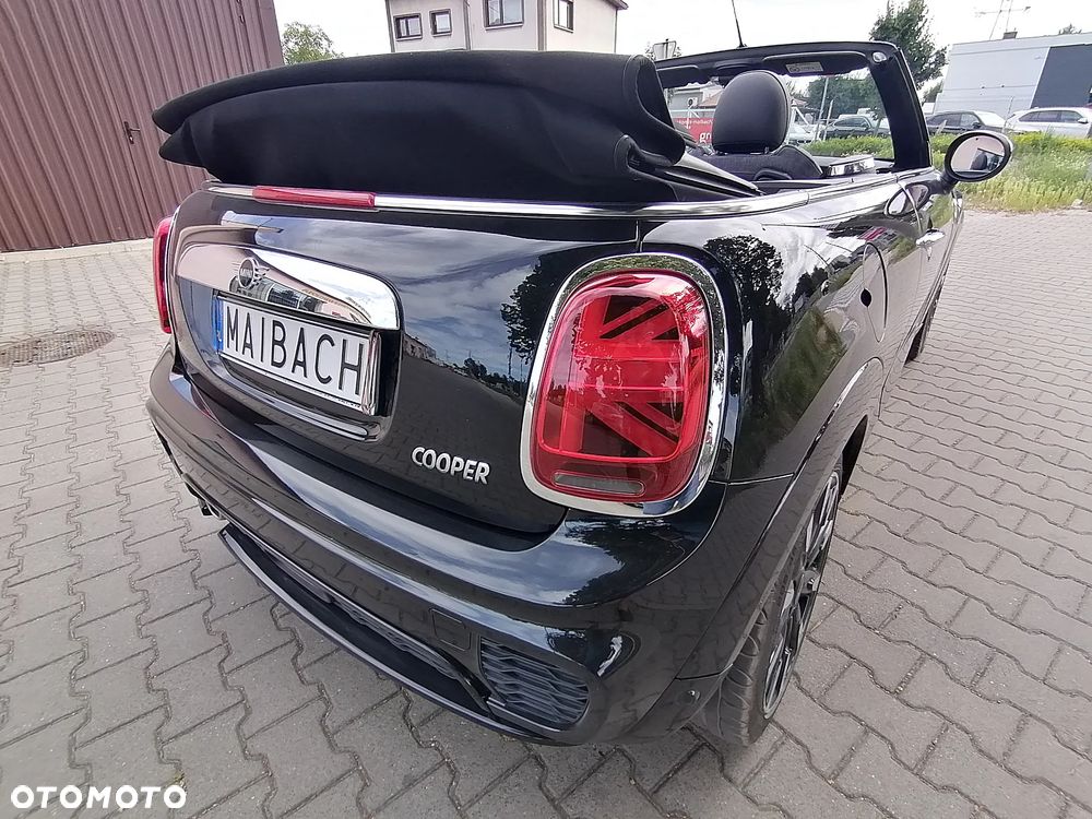 MINI Cooper Cabrio - 13