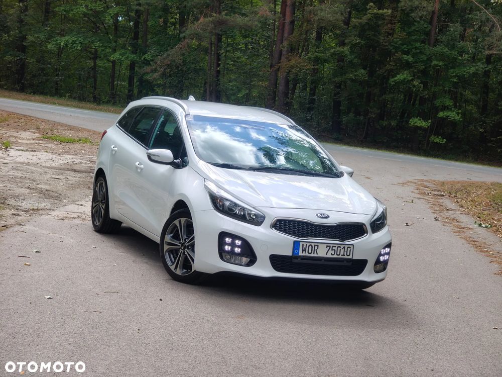 Kia Ceed - 9