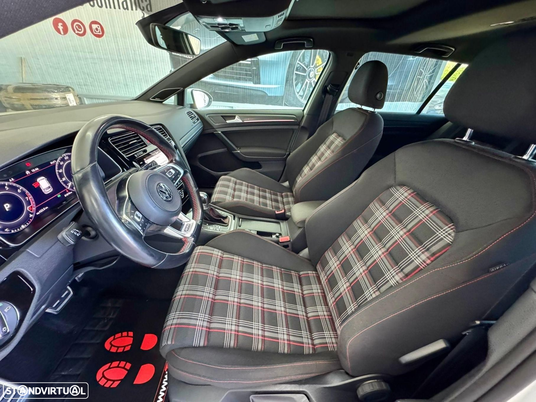 VW Golf 2.0 TSI GTI DSG Performance - 14