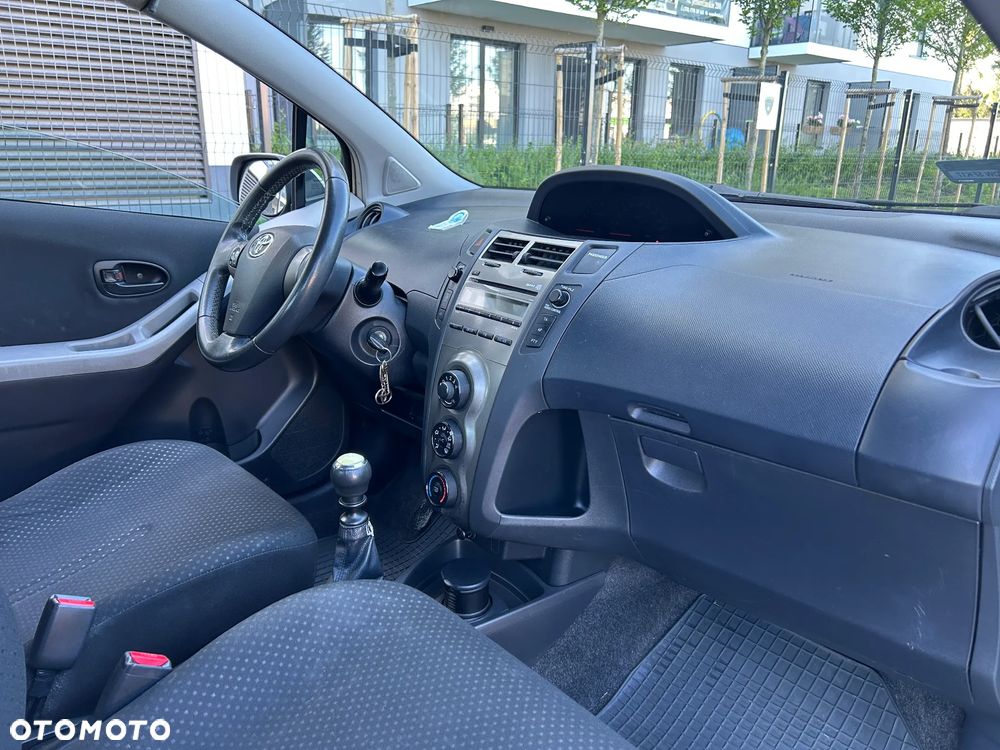 Toyota Yaris 1.33 Sol - 20