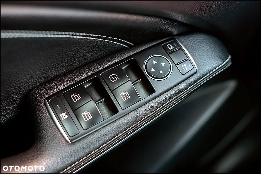 Mercedes-Benz Klasa A 180 (BlueEFFICIENCY) Urban - 29