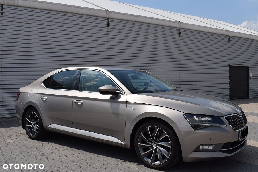 Skoda Superb 2.0 TSI L&K DSG - 32