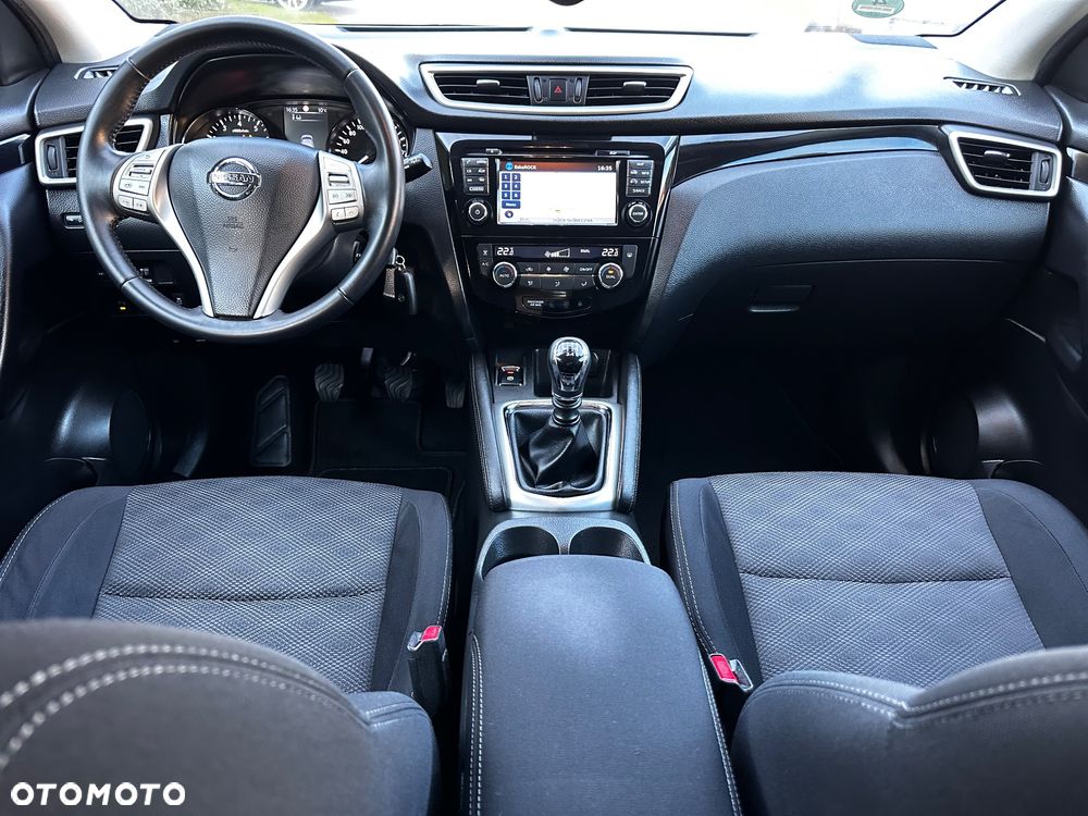 Nissan Qashqai 1.2 DIG-T Acenta EU6 - 35
