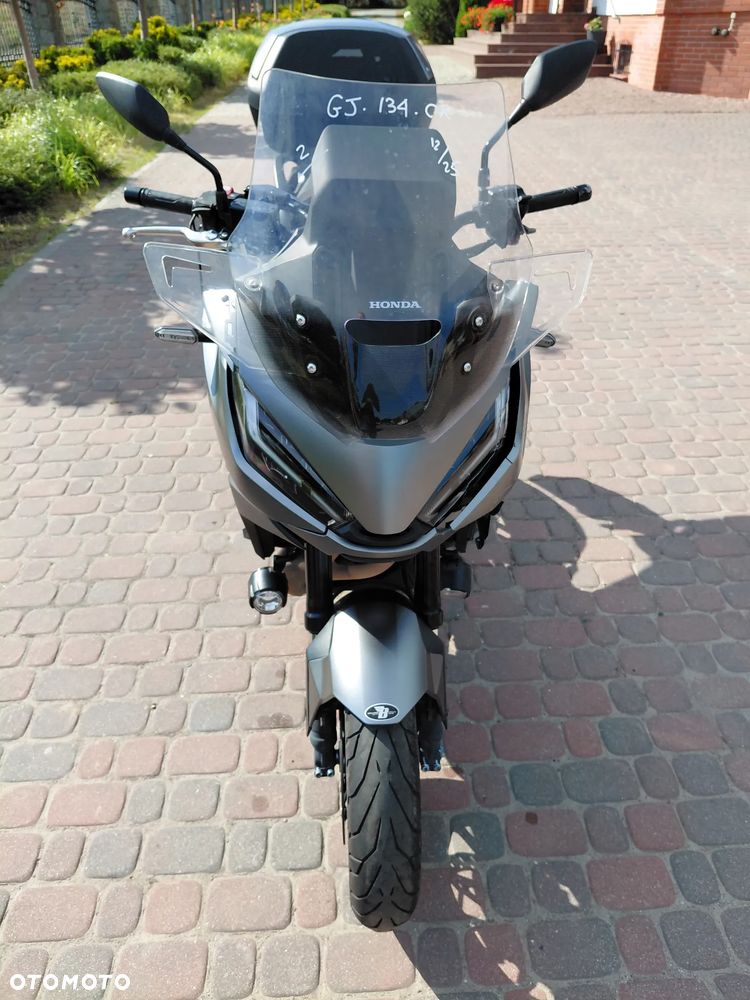 Honda NT - 8