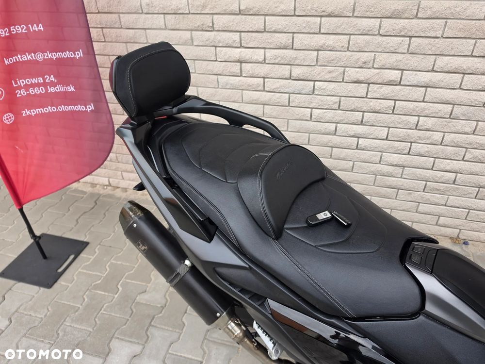 Yamaha Tmax - 13