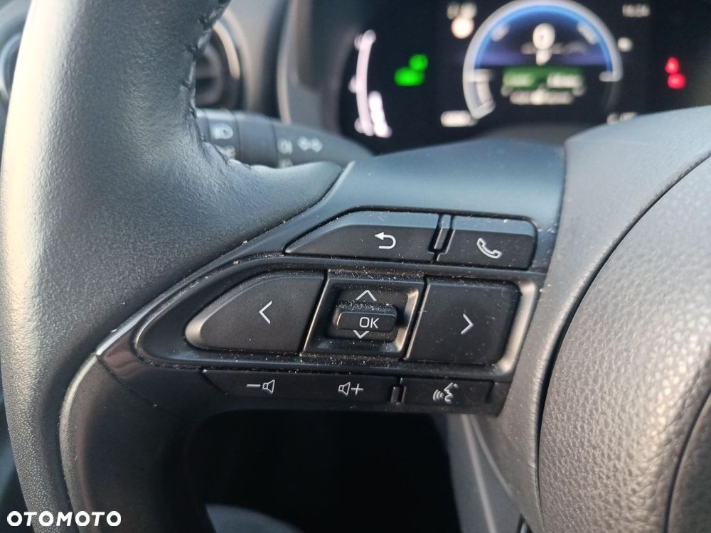 Toyota Yaris Hybrid 1.5 Style - 23