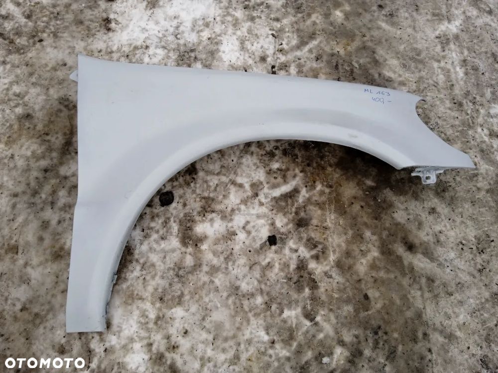 BŁOTNIK PRAWY MERCEDES ML W163 - 1