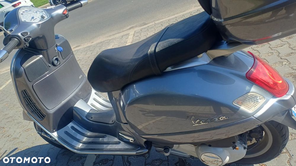 Vespa GT - 12