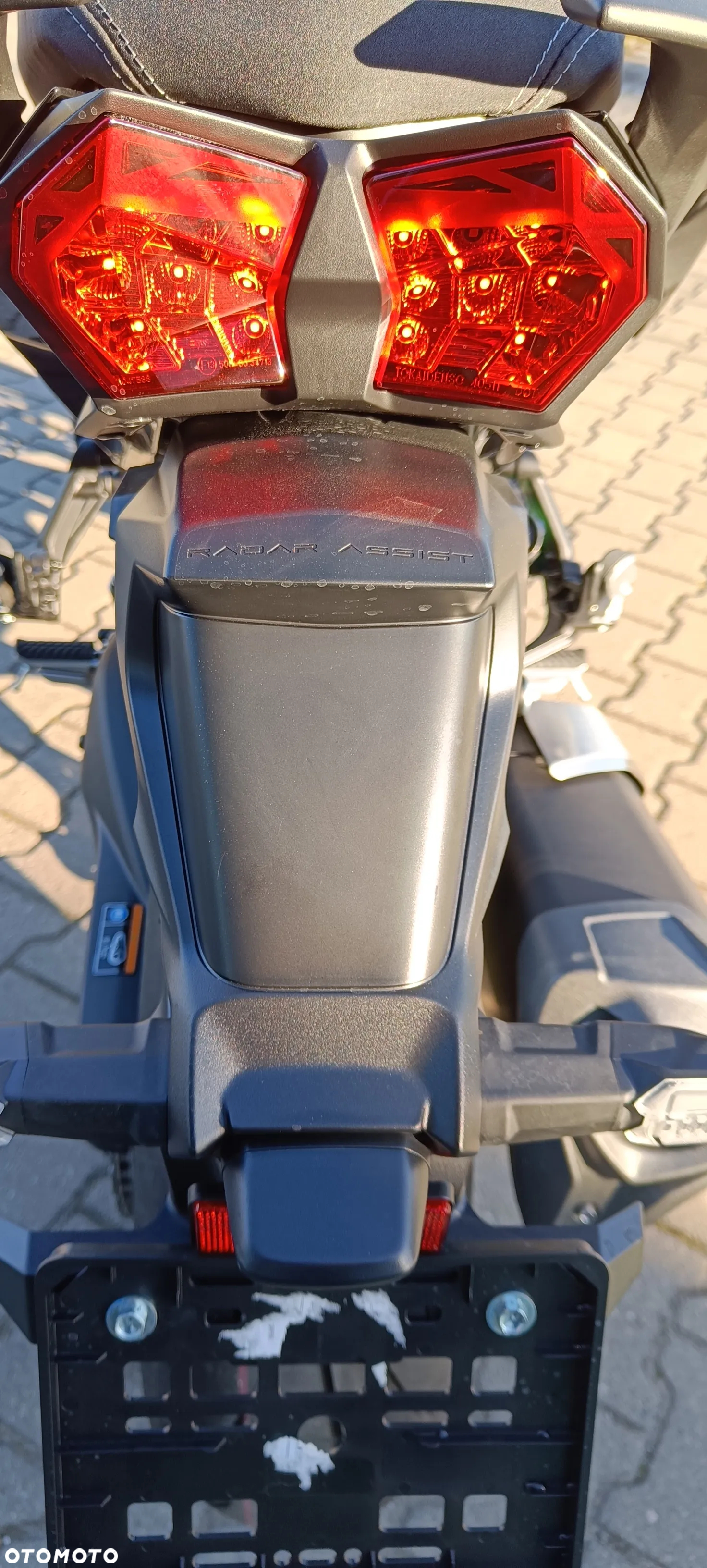 Kawasaki H2 - 14