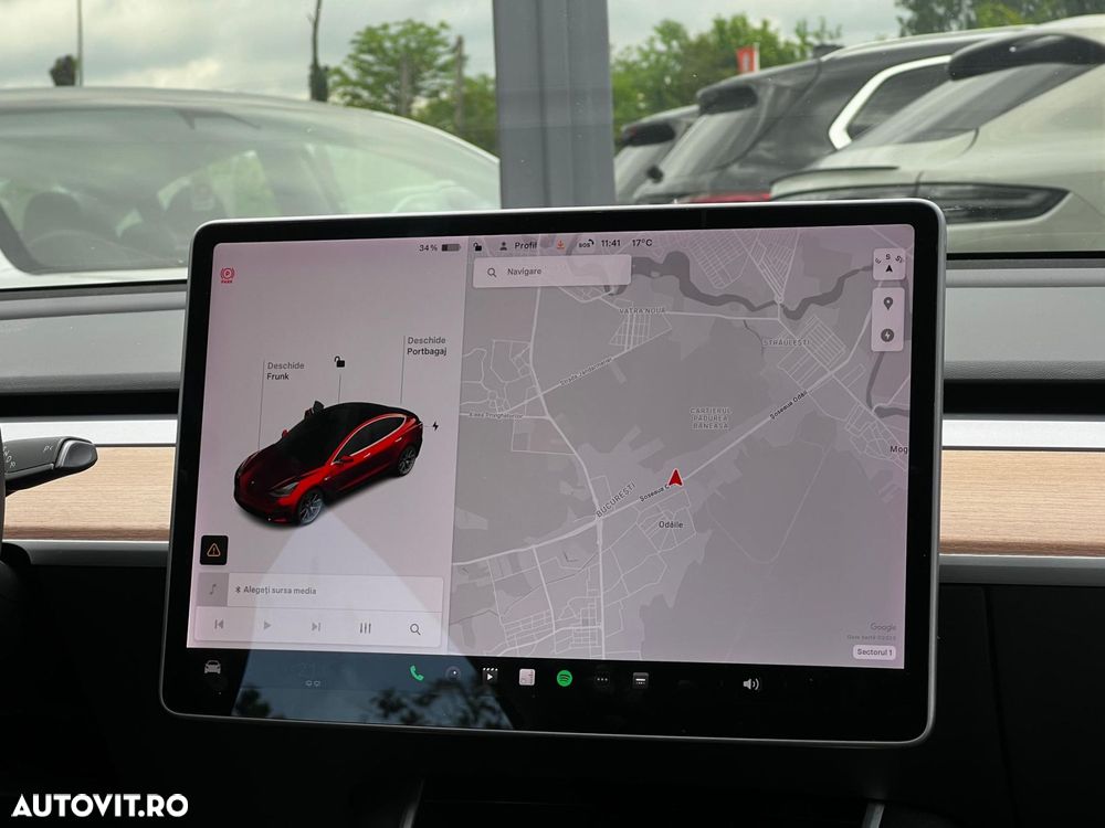 Tesla Model 3 Standard Reichweite Plus Hinterradantrieb - 12