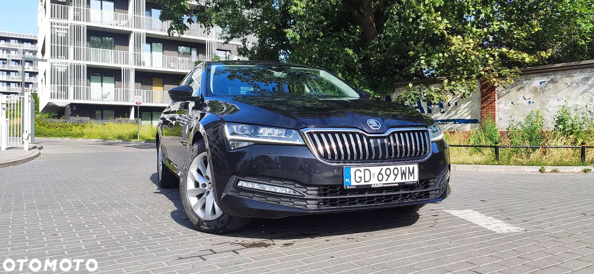 Skoda Superb 2.0 TDI SCR Ambition DSG - 1
