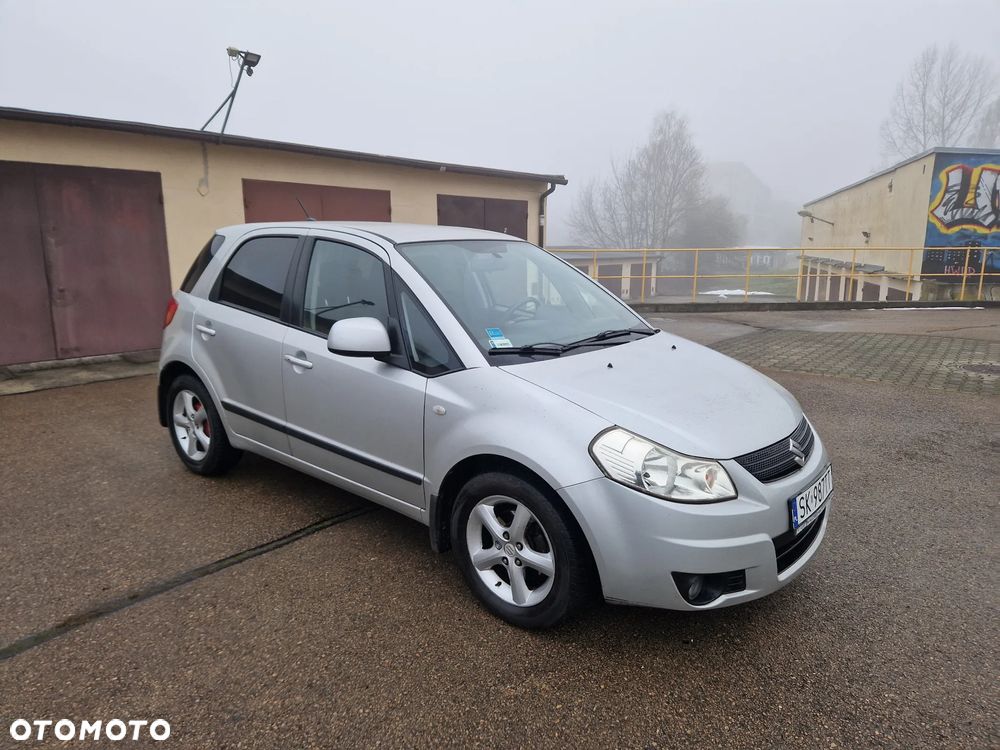 Suzuki SX4 1.6 GS / Premium - 2