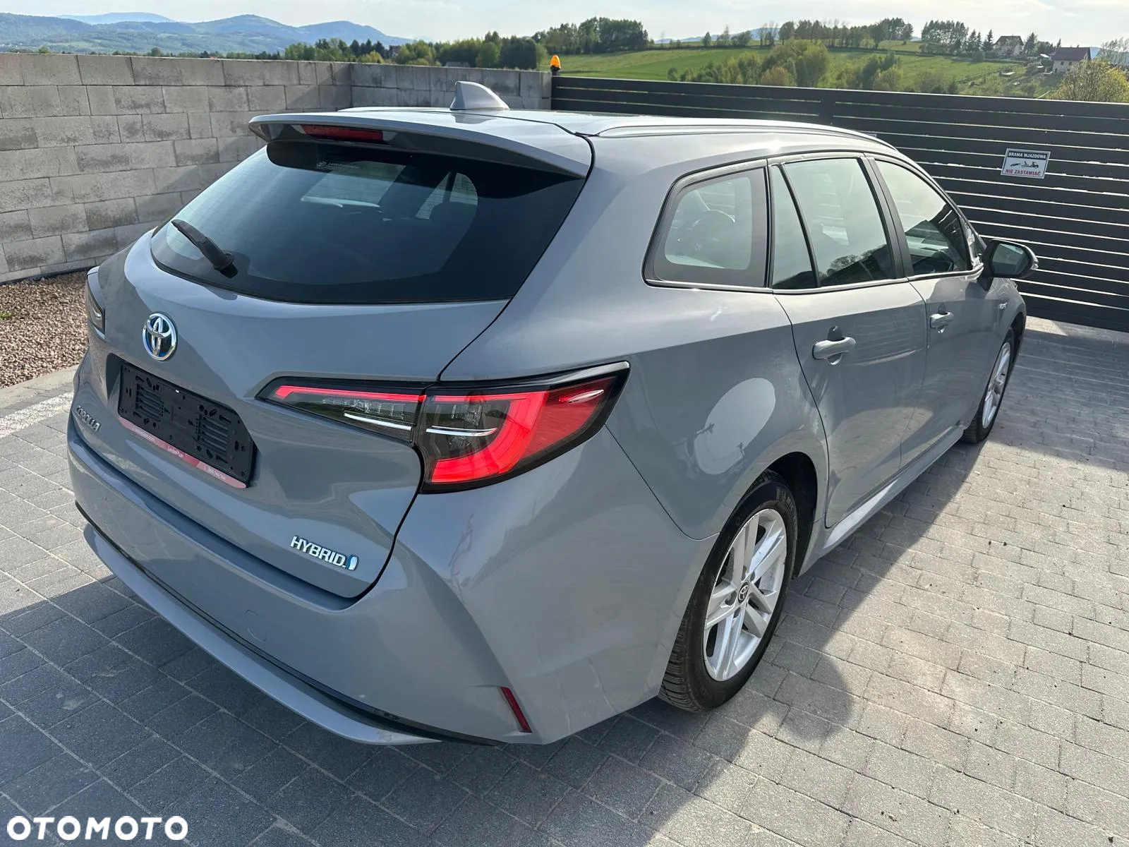 Toyota Corolla 1.8 Hybrid - 4